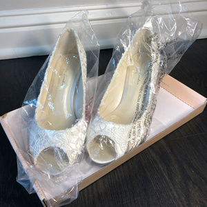 NIB Paradox London - Ivory Sz 8